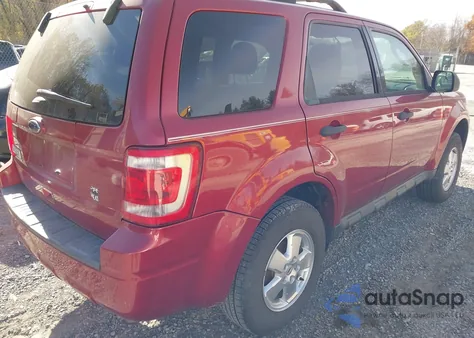 2012 Ford Escape Xlt z USA, uszkodzony, nr VIN 1FMCU9D70CKA63309